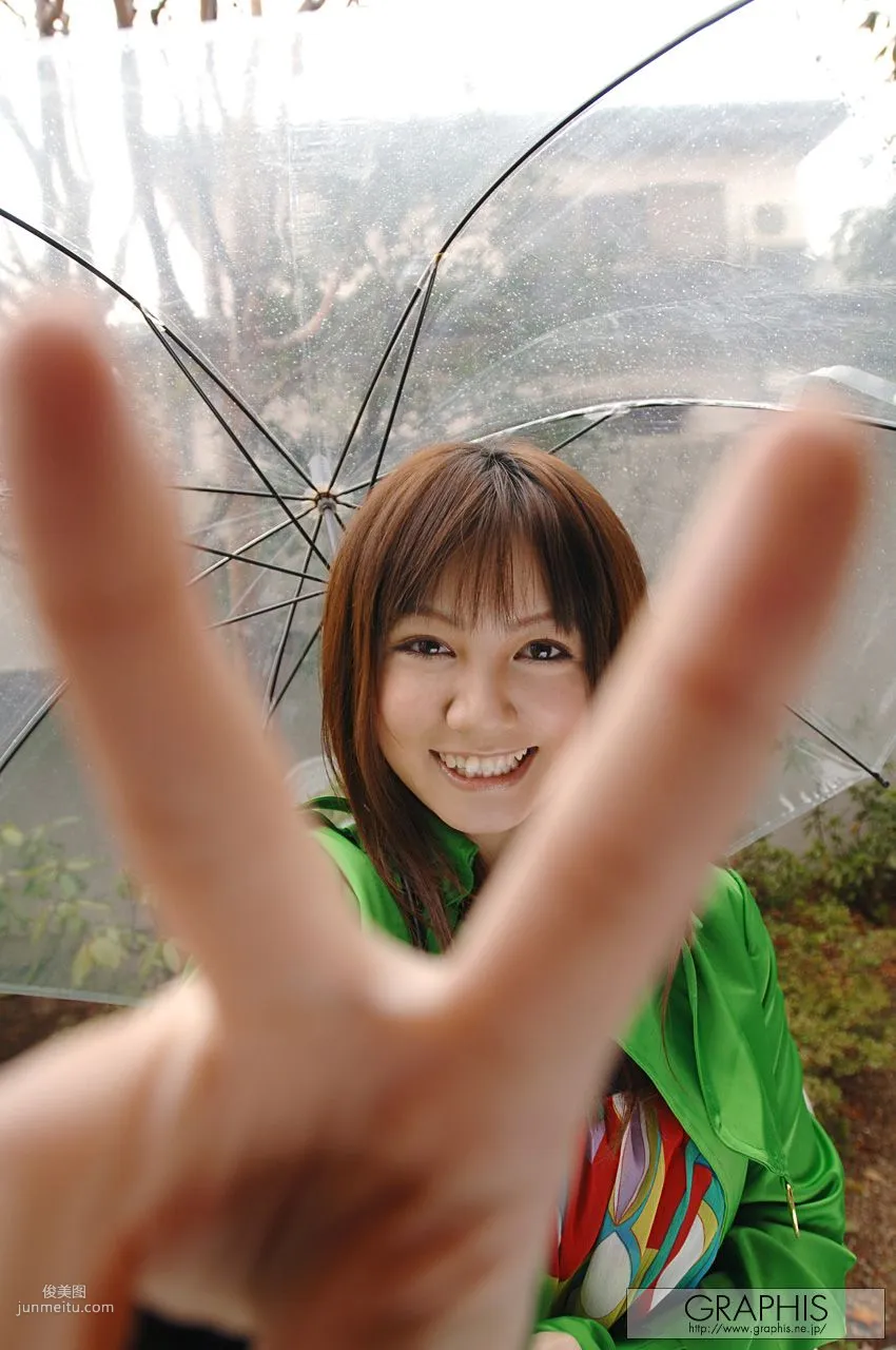小坂めぐる/小坂惠《Fountain》 [Graphis] Gals 写真集2