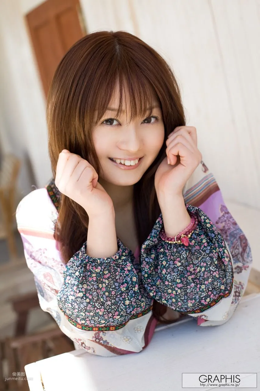 Rina Ishihara 石原莉奈 [Graphis] First Gravure 初脫ぎ娘 寫真集 4