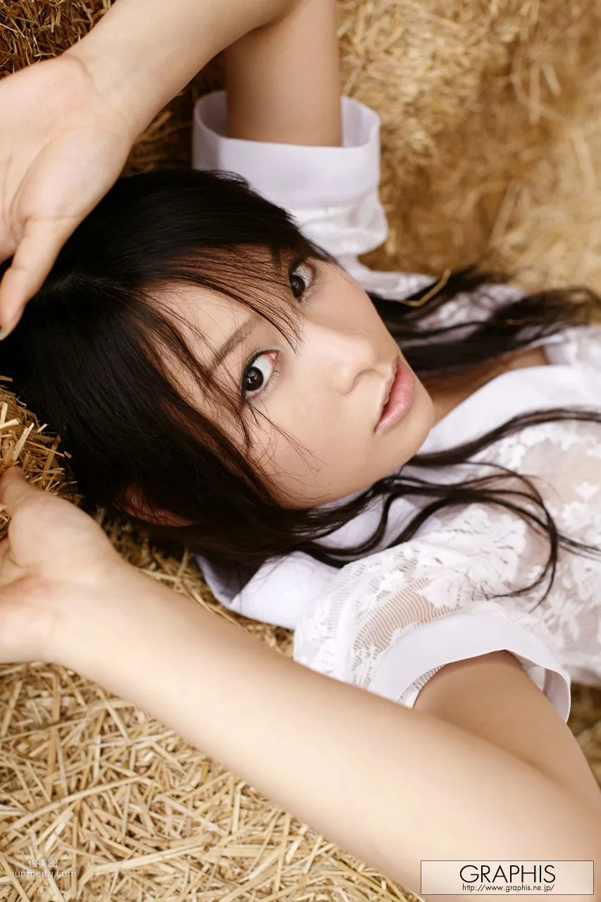 Nurie Mika 美花ぬりぇ [Graphis] First Gravure 初脫ぎ娘 寫真集 26