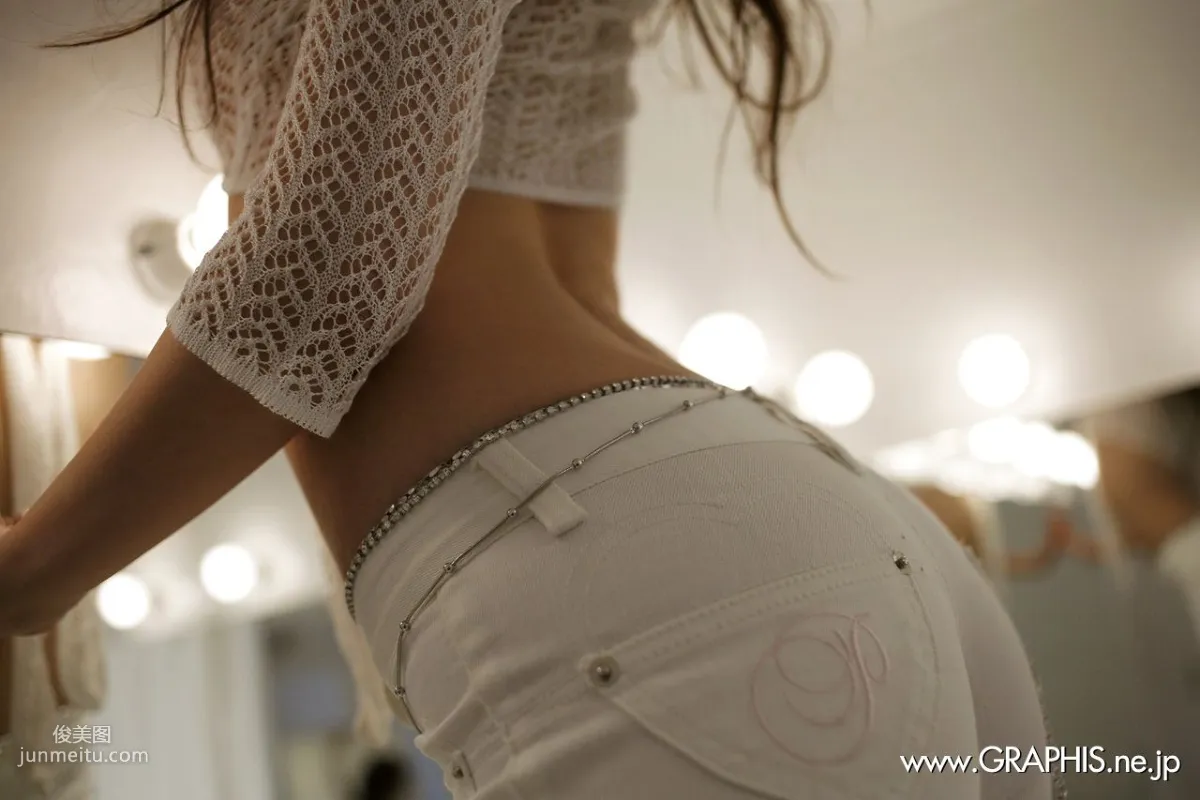 Ayumi Kobayashi 小林愛弓 [Graphis] First Gravure 初脫ぎ娘 寫真集 25
