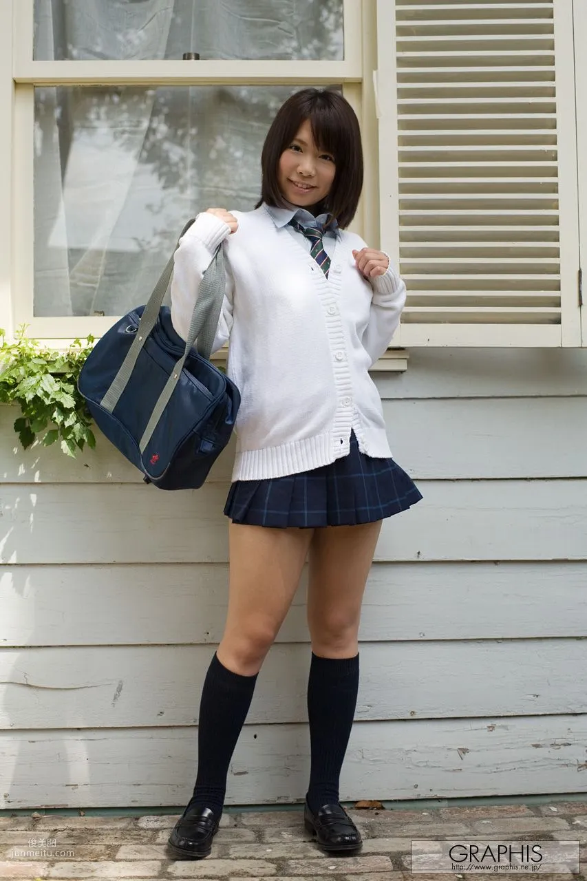 An Shinohara 篠原杏 [Graphis] First Gravure 初脫ぎ娘 寫真集 13