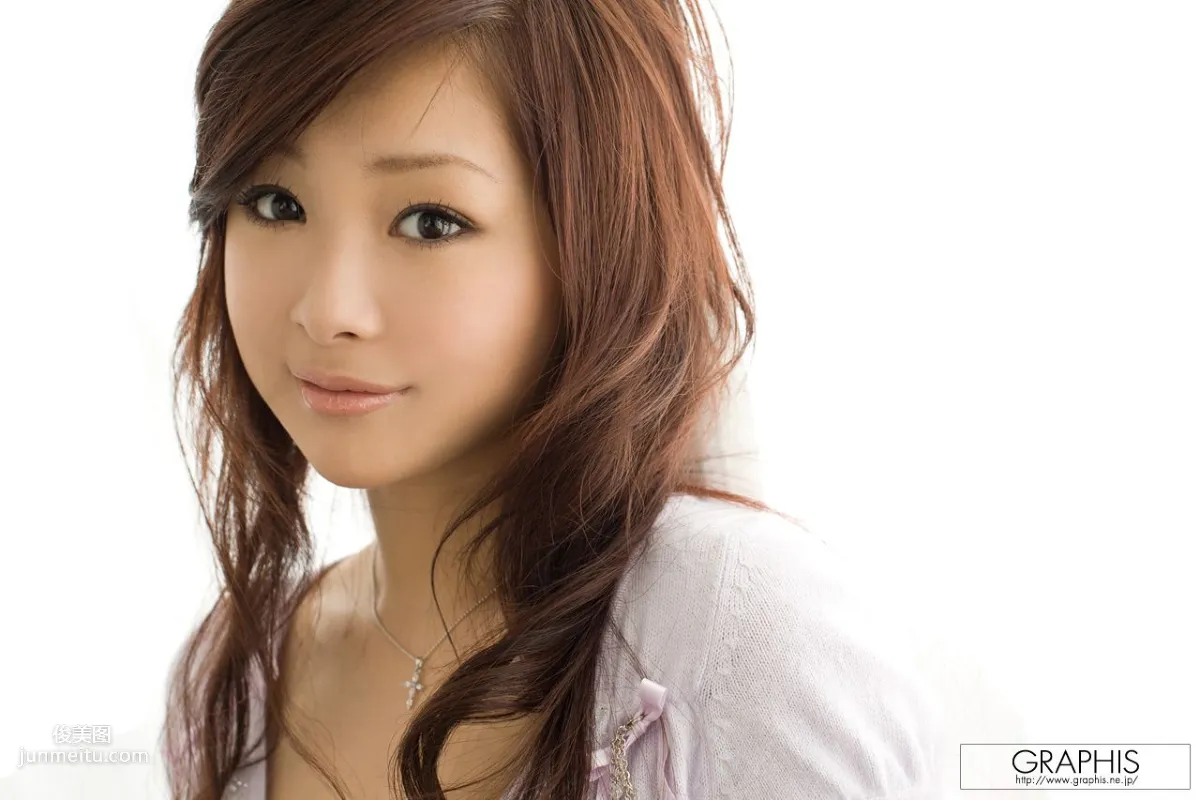 Suzuka Ishikawa 石川鈴華 [Graphis] First Gravure 初脫ぎ娘 寫真集 3