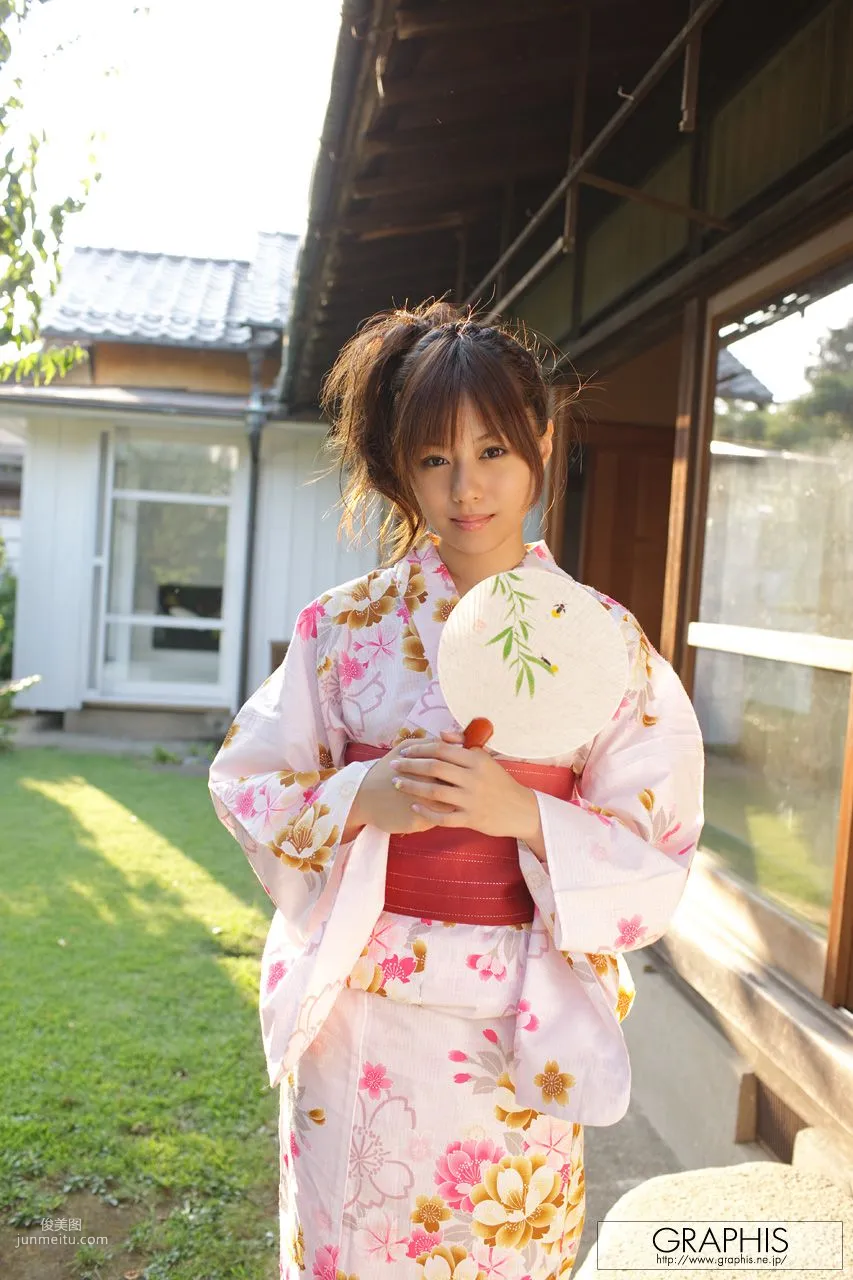 瑠川リナ/琉川裡菜《Pure and Cute》 [Graphis] Gals 寫真集 6