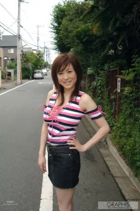 青山菜々/青山菜菜《Personal Experience》 [Graphis] Gals 寫真集