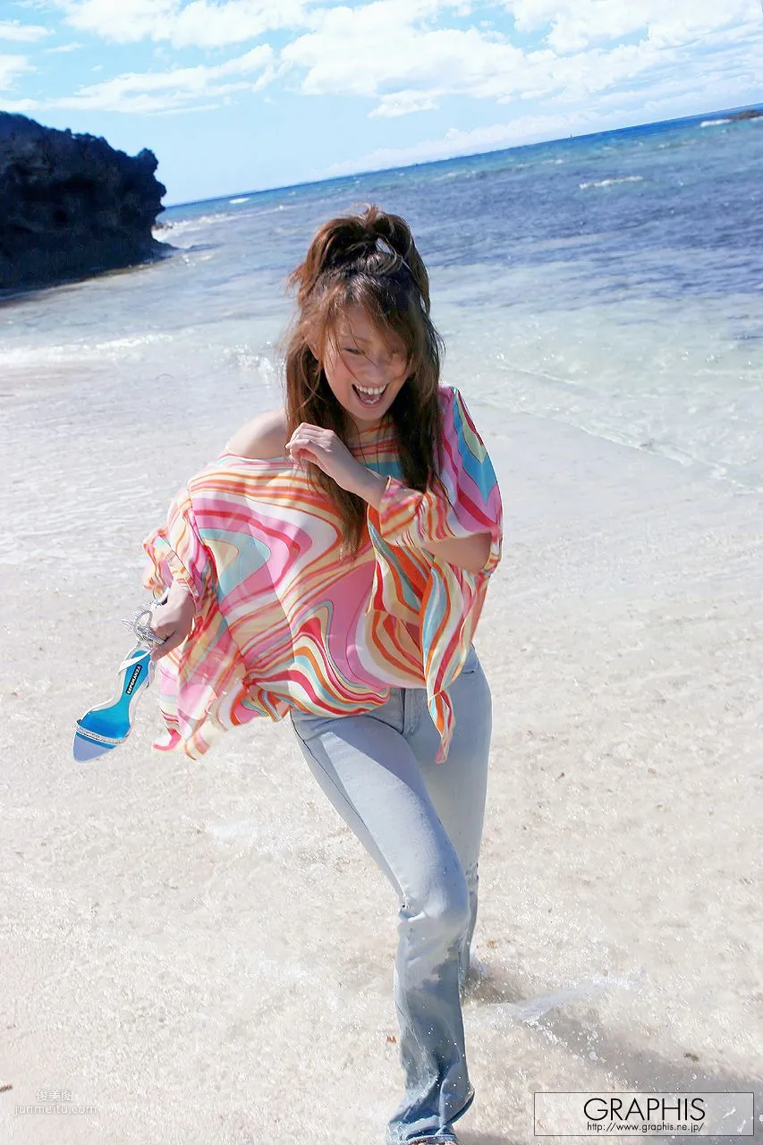 吉崎直緒《Happy Island》 [Graphis] Special Contents 寫真集 8