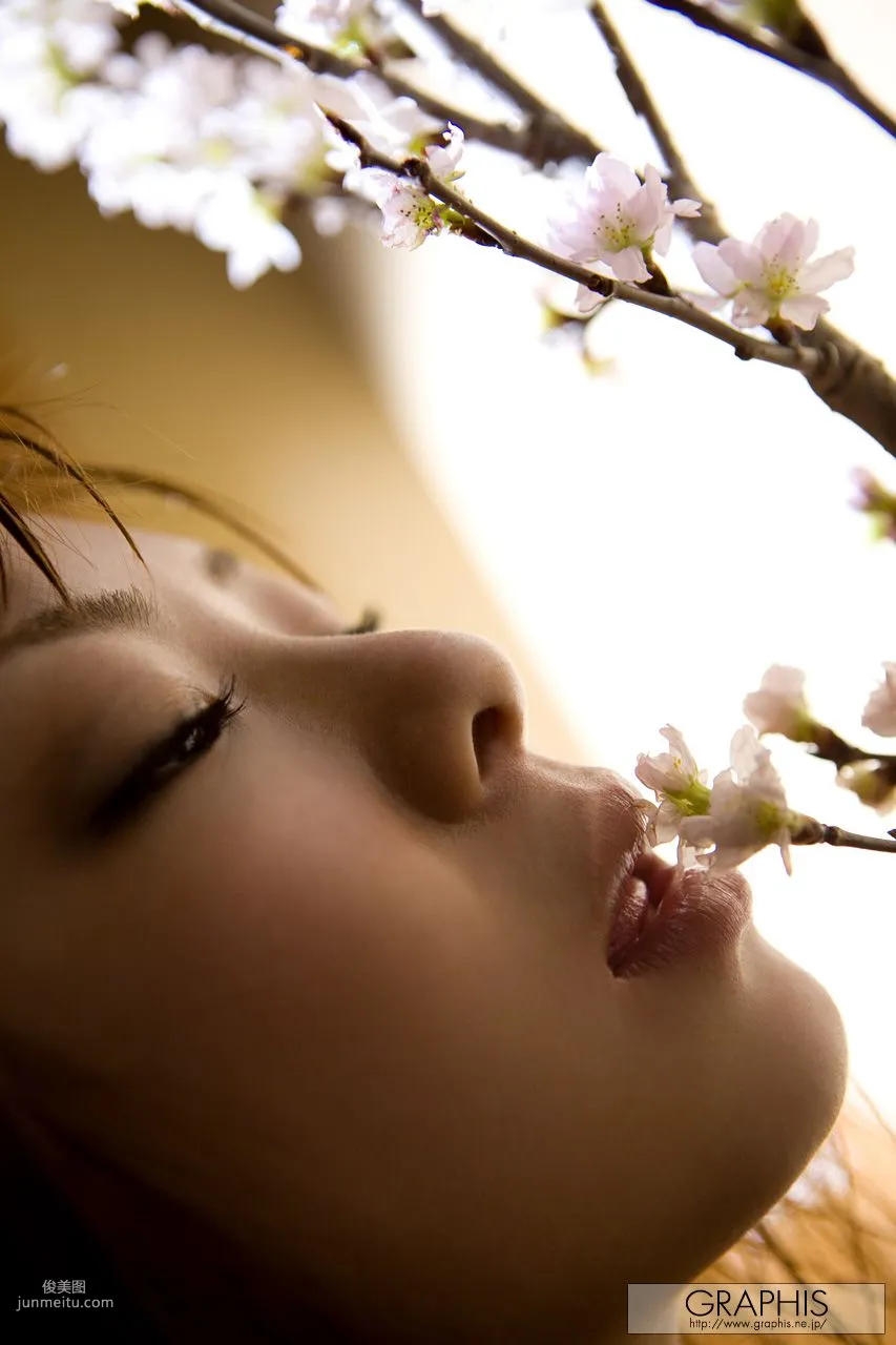 初音實《Asian Heaven》 [Graphis] Special Contents 寫真集 16