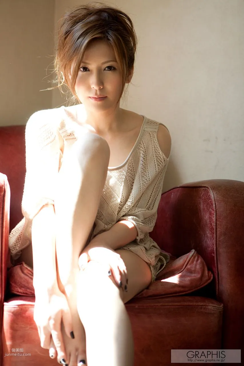 椎名ゆな/椎名由奈《PLATINUM》 [Graphis] Gals 寫真集 25
