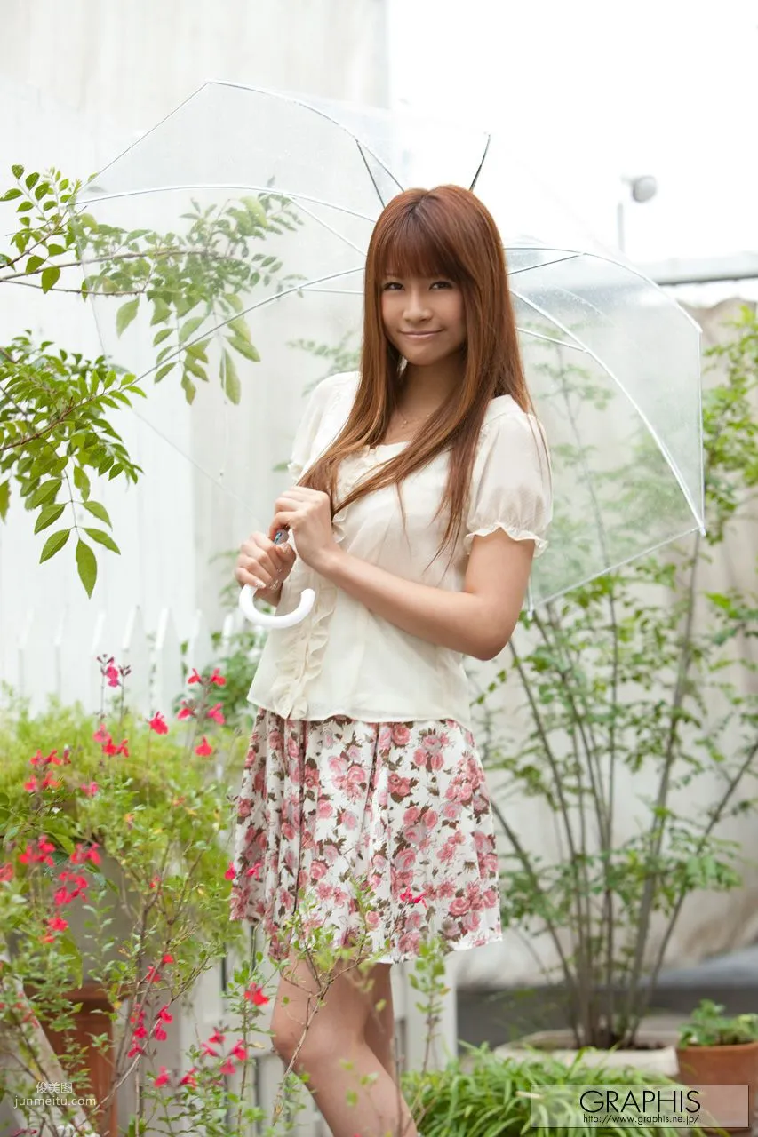 眞木あずさ/真木梓 [Graphis] First Gravure 初脫ぎ娘 寫真集 4