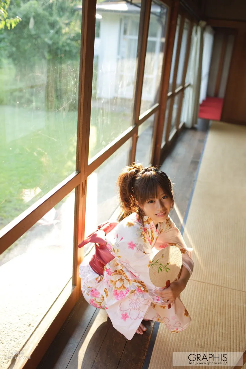 瑠川リナ/琉川裡菜《Pure and Cute》 [Graphis] Gals 寫真集 12
