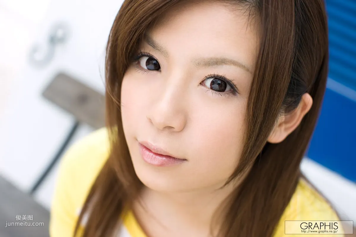 Riri Kuribayashi 栗林裡莉 [Graphis] First Gravure 初脫ぎ娘 寫真集 4