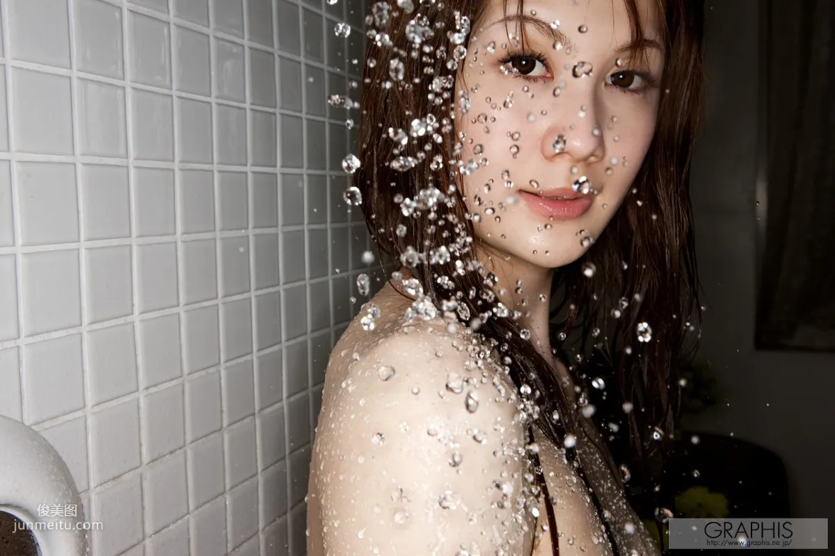 Erika Kirihara 桐原エリカ [Graphis] First Gravure 初脫ぎ娘 寫真集 27