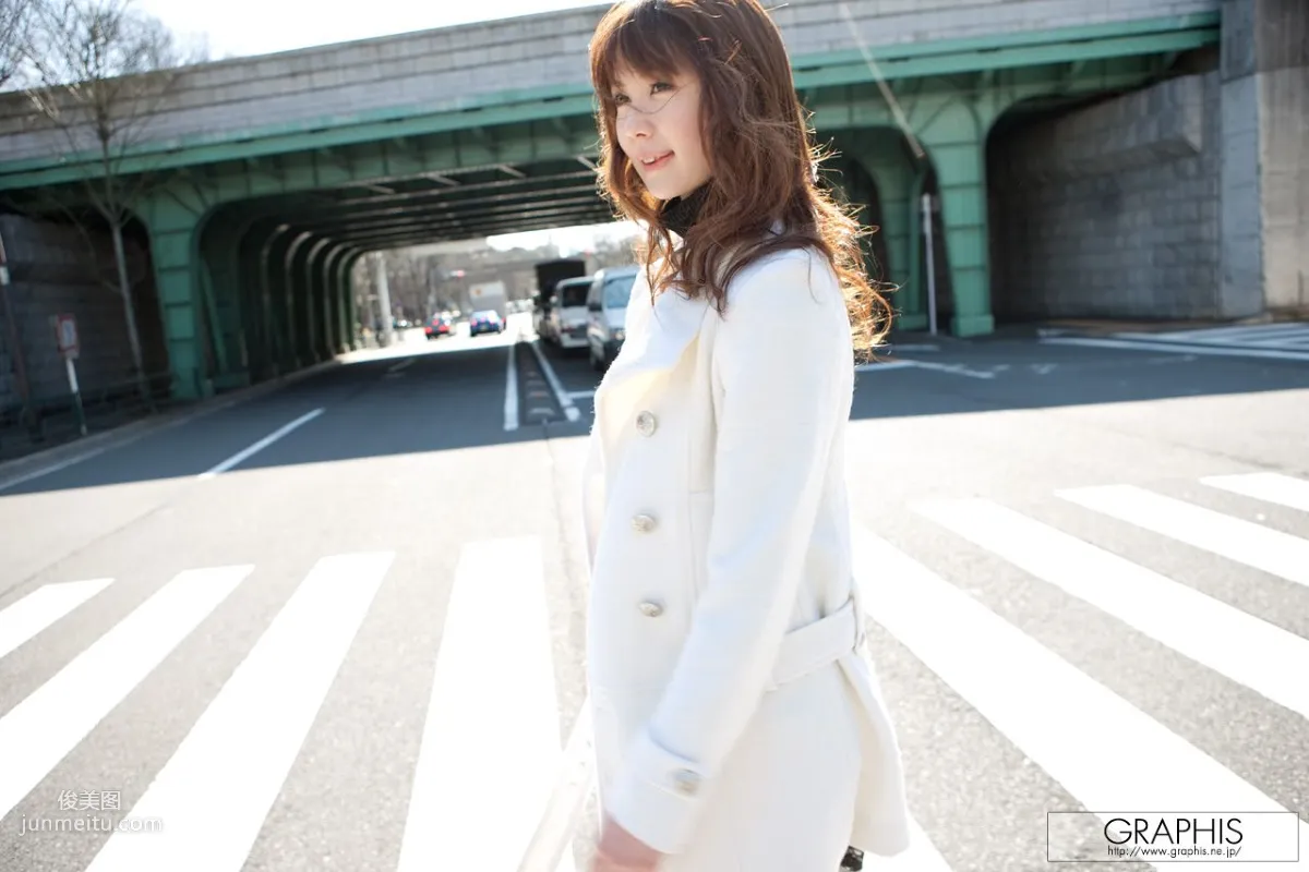 Erika Kirihara 桐原エリカ [Graphis] First Gravure 初脫ぎ娘 寫真集 1