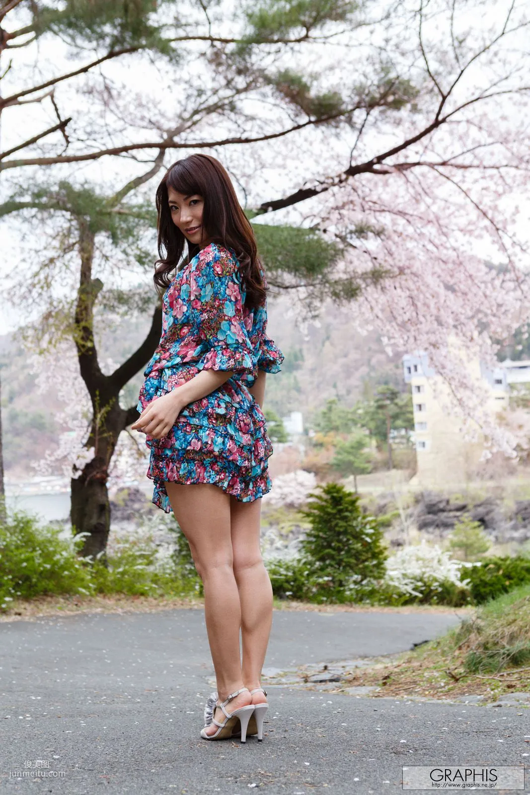 香西咲《Footloose》 [Graphis] Gals 写真集10
