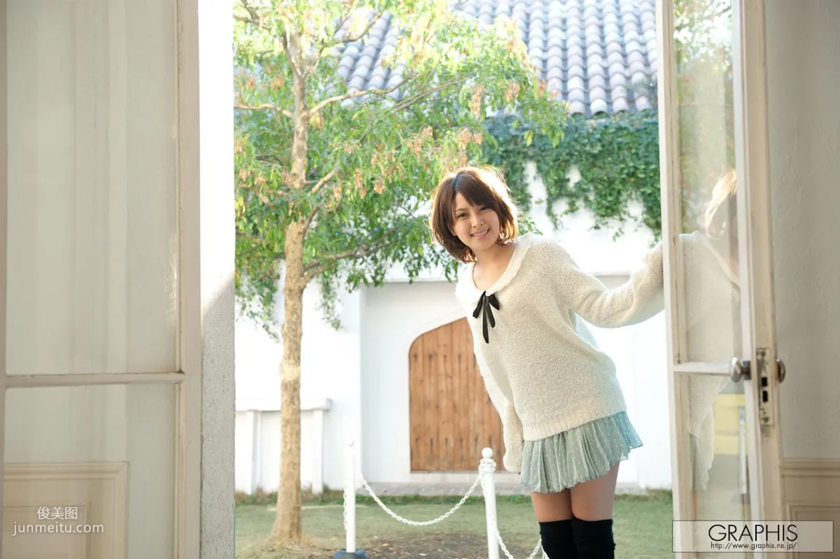 Nana Ninomiya 二宮ナナ [Graphis] First Gravure 初脫ぎ娘 寫真集 2