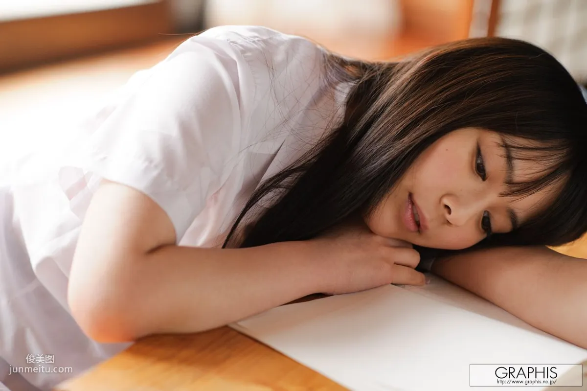 佳苗るか《Another World》 [Graphis] Gals 写真集8