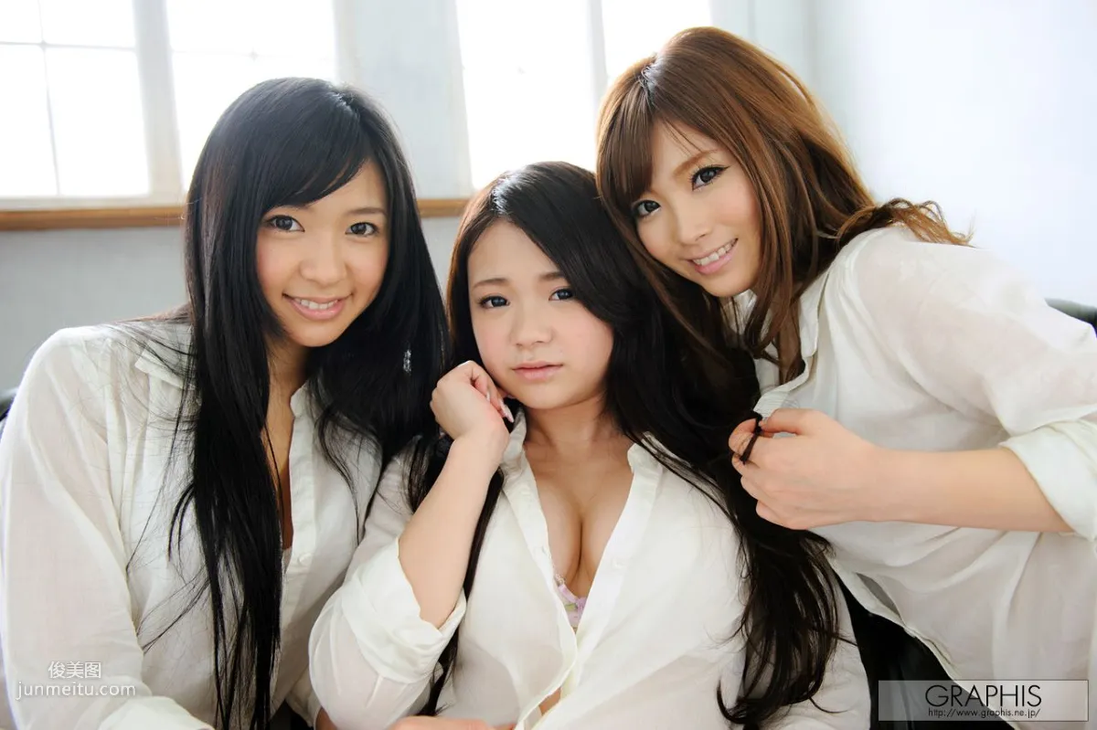 鶴田かな、加藤リナ、小倉奈々 [Graphis] Special Girls Gravure 寫真集 3
