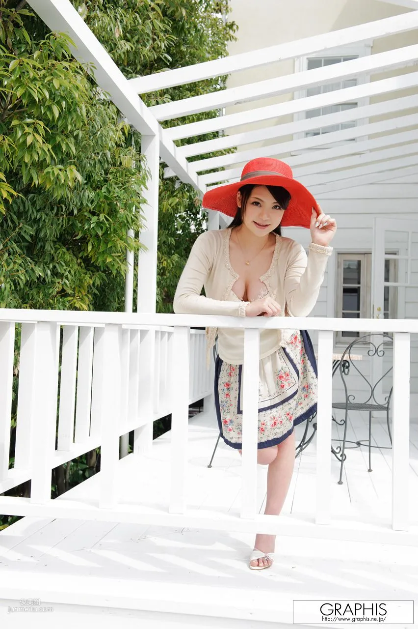 鶴田かな《Rocket Idol》 [Graphis] Gals 写真集1