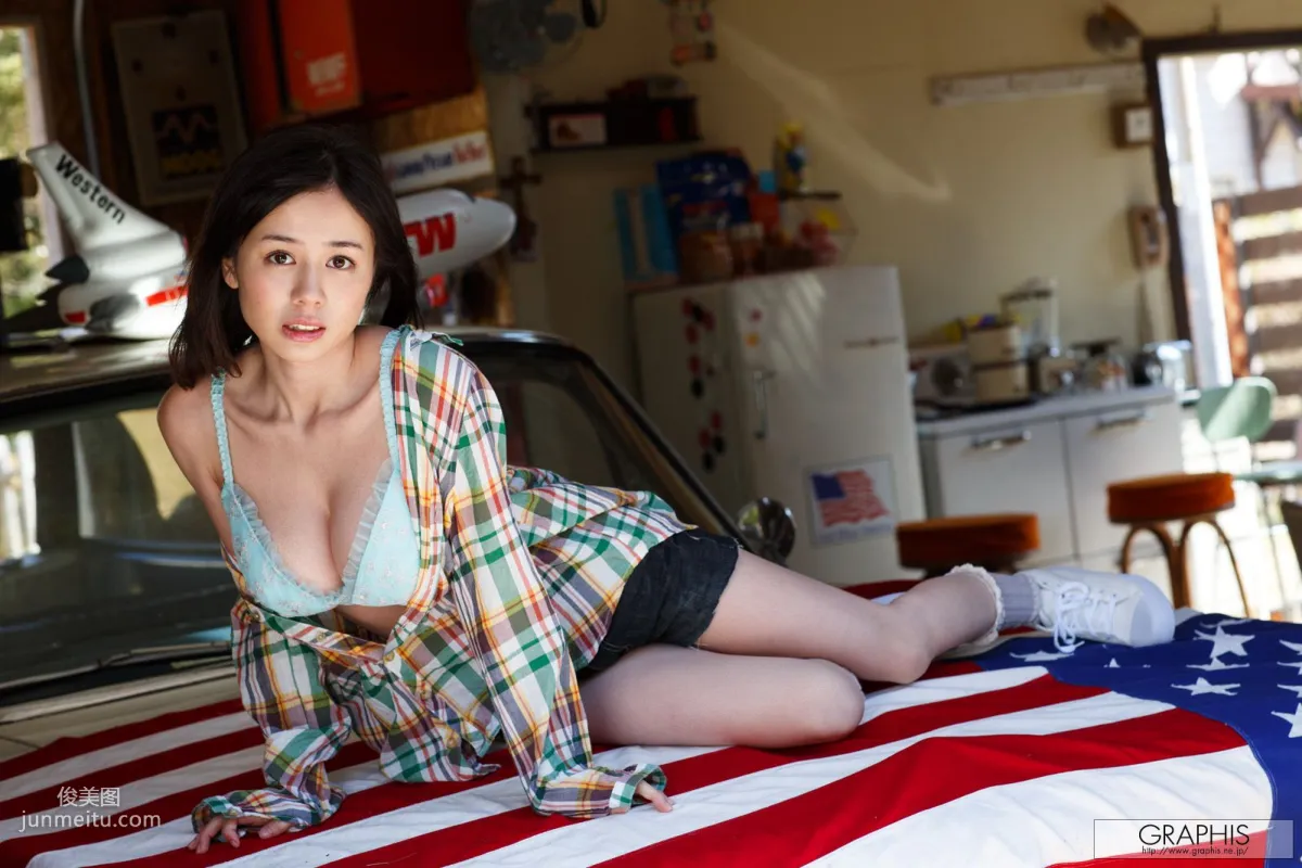 吉川あいみ/吉川愛美 [Graphis] First Gravure 初脫ぎ娘 寫真集 8
