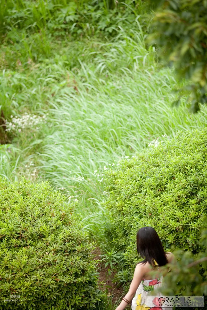 由爱可奈《The More Radical》 [Graphis] Gals 写真集1