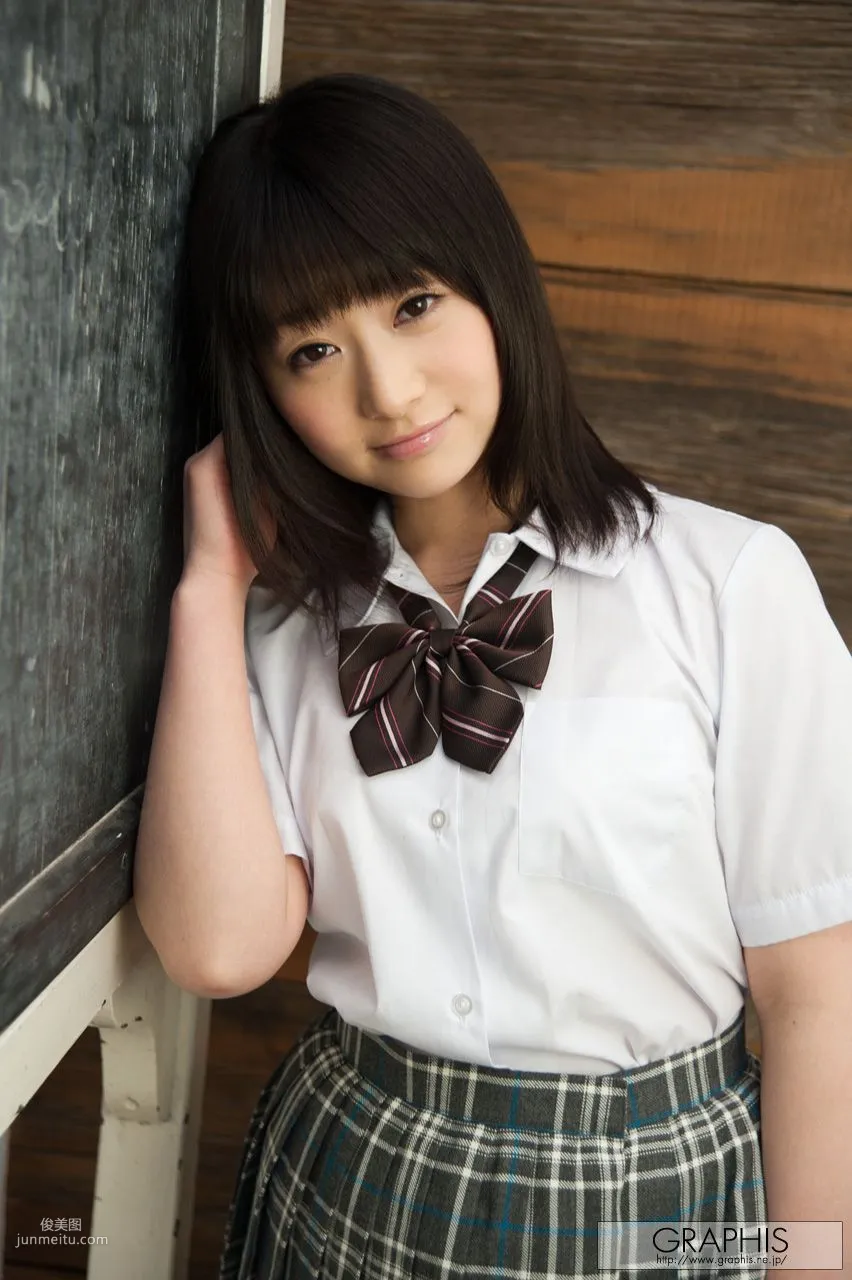 田丸みく/田丸美久 [Graphis] First Gravure 初脫ぎ娘 寫真集 1