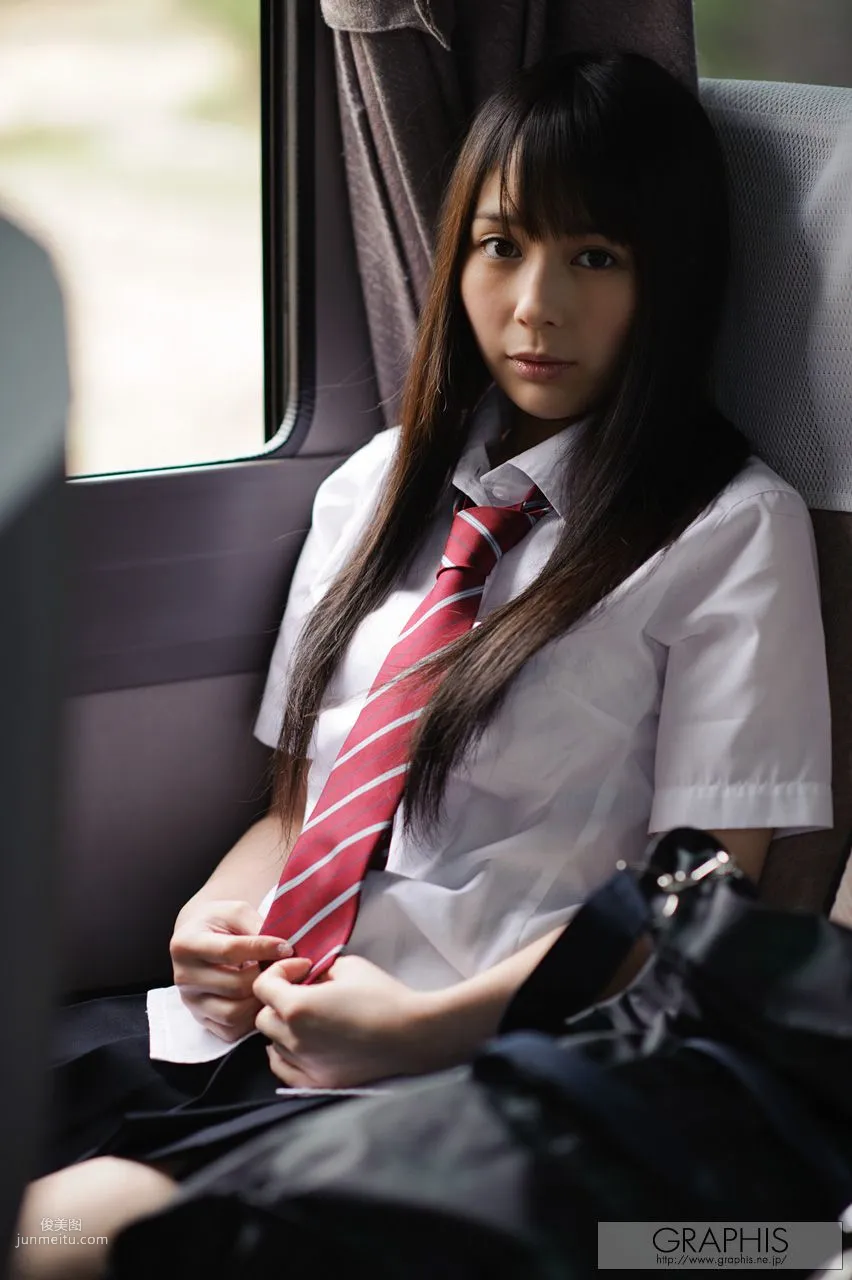 佳苗るか《Another World》 [Graphis] Gals 写真集2