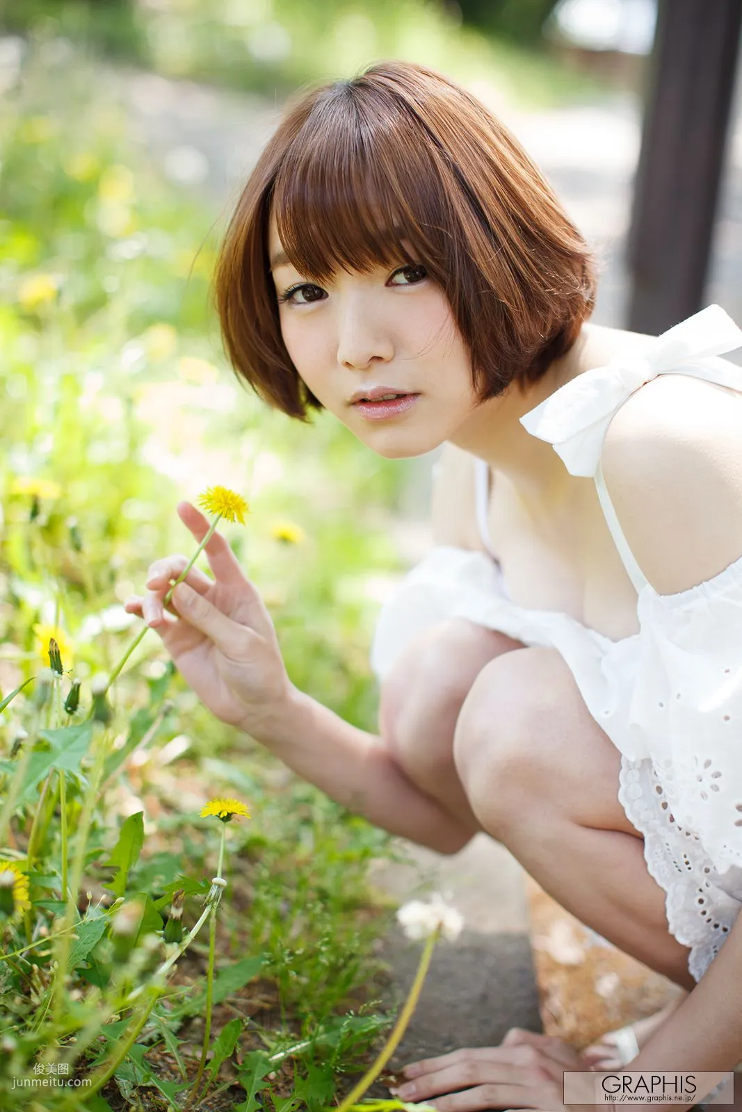 涼川絢音/涼川絢音 [Graphis] First Gravure 初脫ぎ娘 寫真集 2
