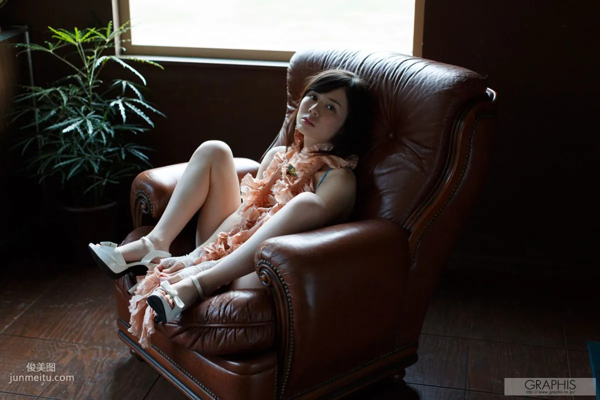 吉川あいみ/吉川愛美 [Graphis] First Gravure 初脫ぎ娘 寫真集 22