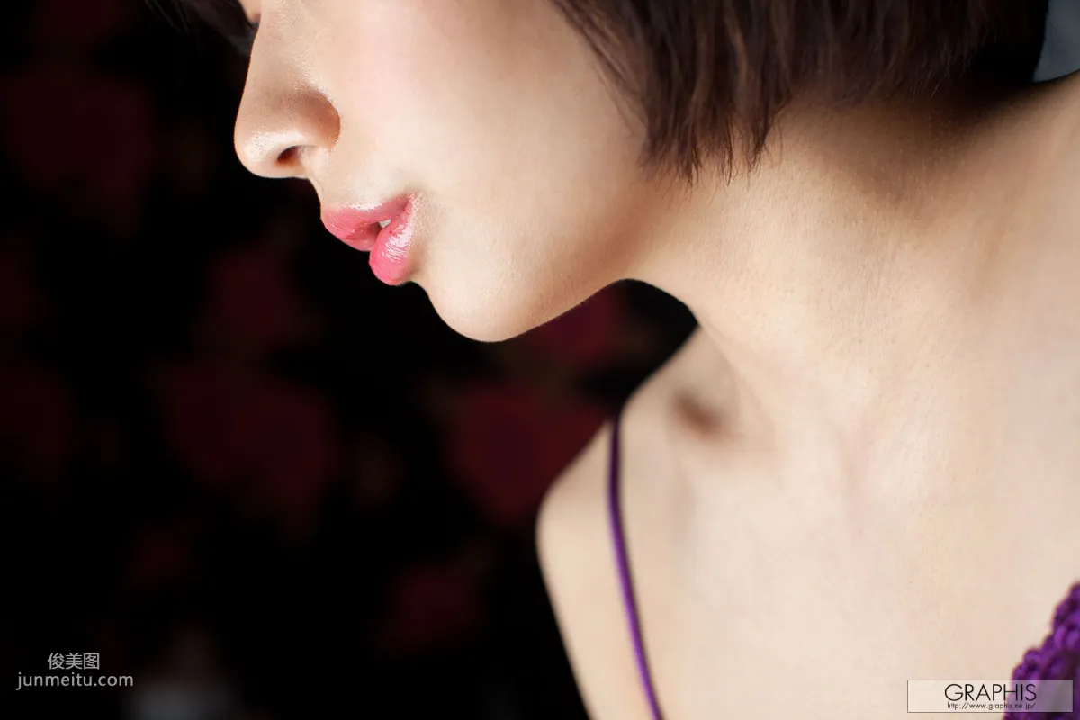 成海うるみ/成海丽(広瀬りりあ) [Graphis] First Gravure 初脱ぎ娘 写真集22