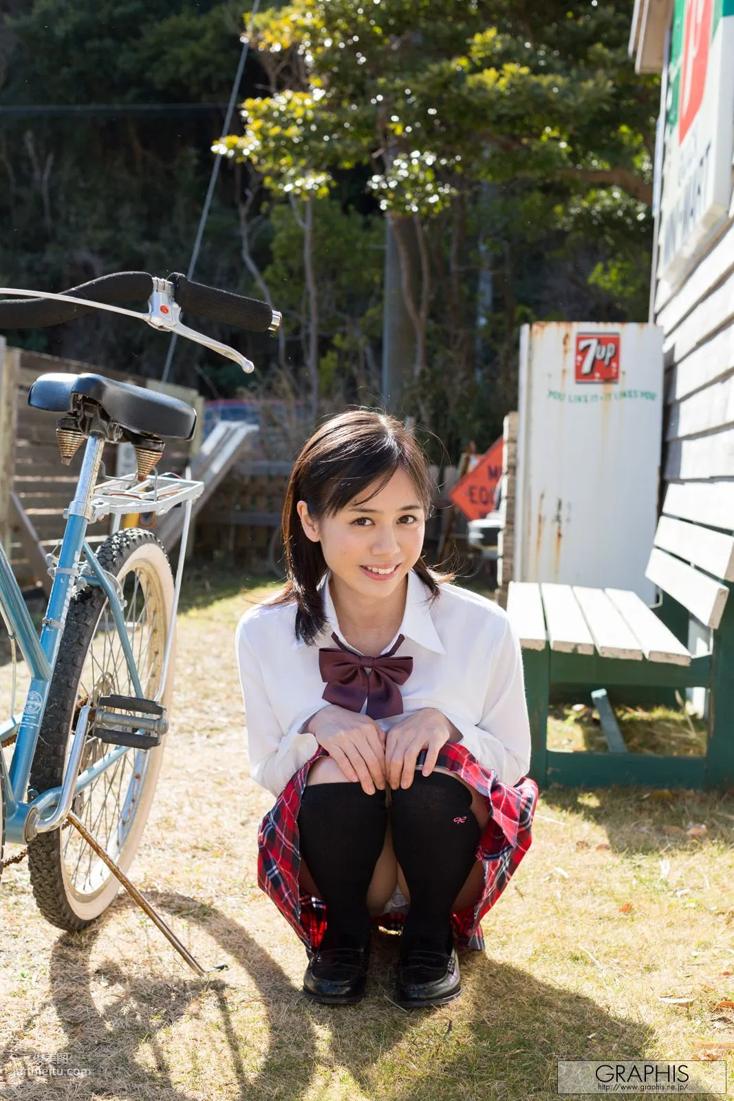 吉川あいみ/吉川愛美 [Graphis] First Gravure 初脫ぎ娘 寫真集 10
