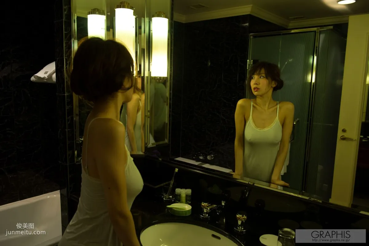 知花メイサ/知花梅莎 [Graphis] First Gravure 初脫ぎ娘 寫真集 61
