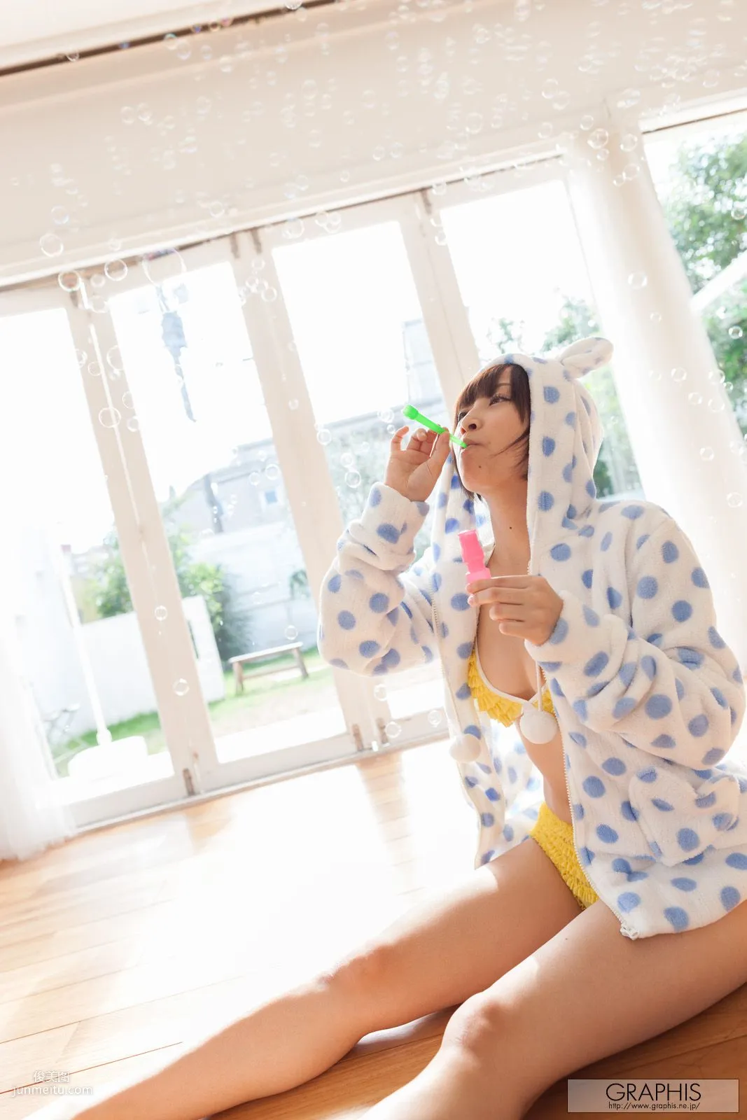 きみの歩美/君野步美 [Graphis] First Gravure 初脱ぎ娘 写真集22