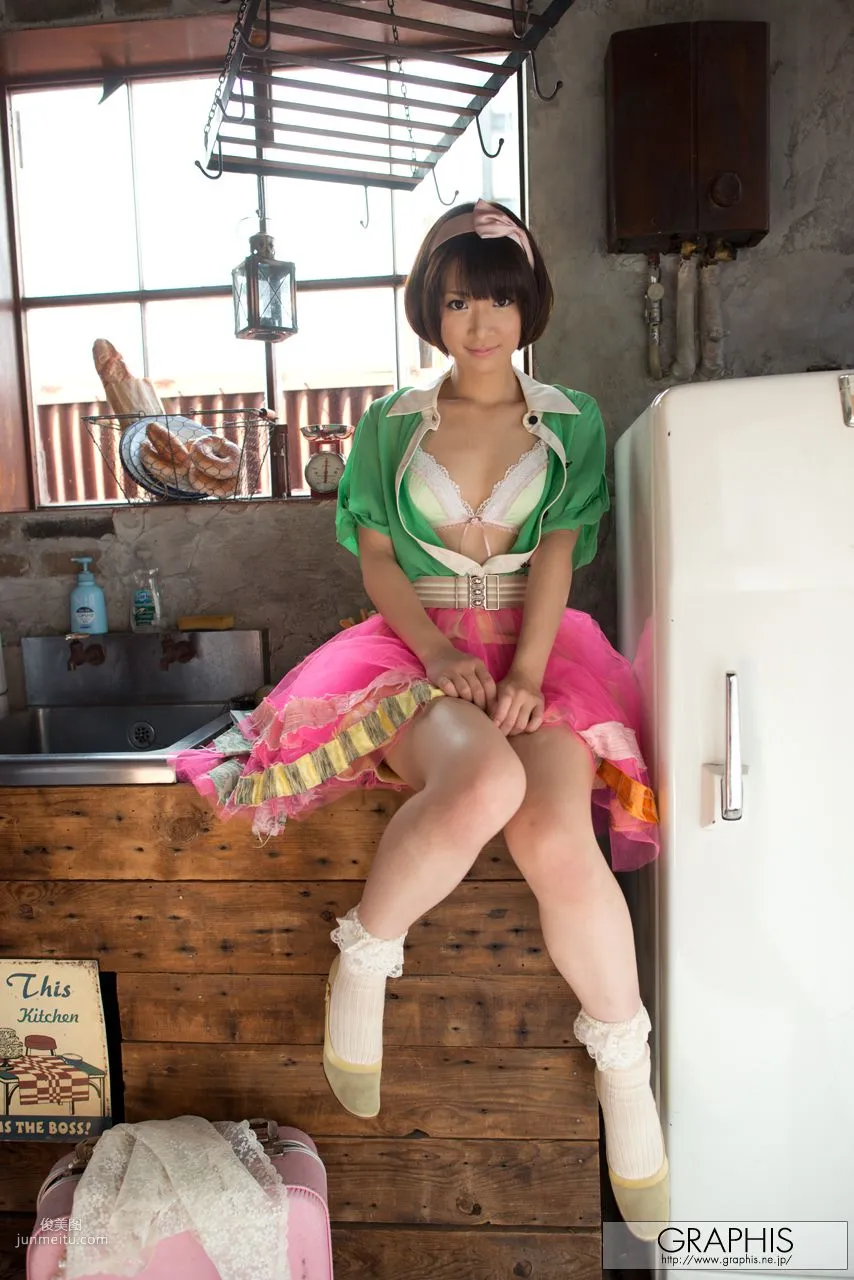 Mayu Kamiya 神谷まゆ [Graphis] First Gravure 初脱ぎ娘 写真集18