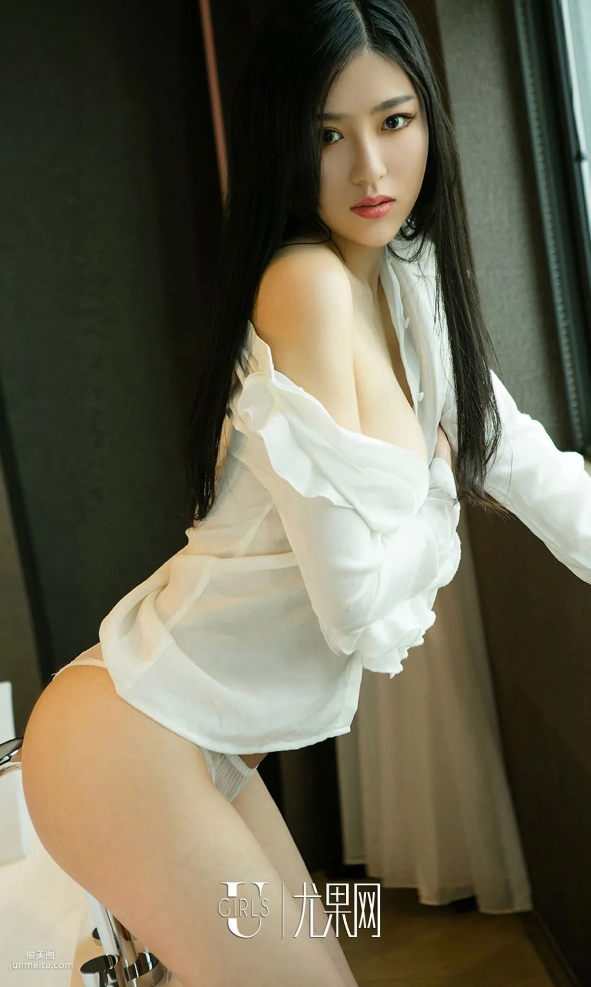 糖心《糖心炮彈》 [尤果圈] No.717 寫真集 26
