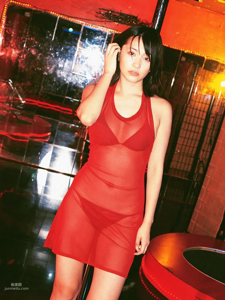 [Wanibooks] NO.25 Mami Yamazaki 山崎真實/山崎真実 寫真集 101