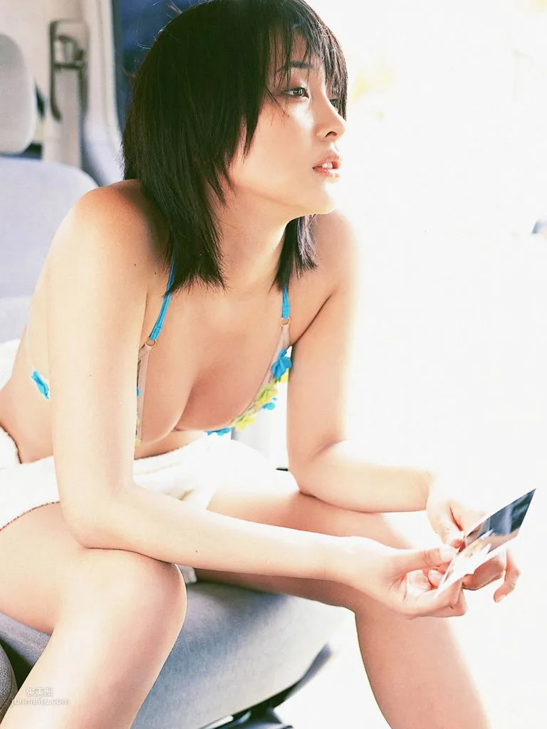 [Wanibooks] NO.25 Mami Yamazaki 山崎真實/山崎真実 寫真集 124