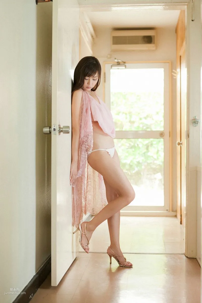[Wanibooks] NO.94 Anri Sugihara 杉原杏璃 寫真集 33