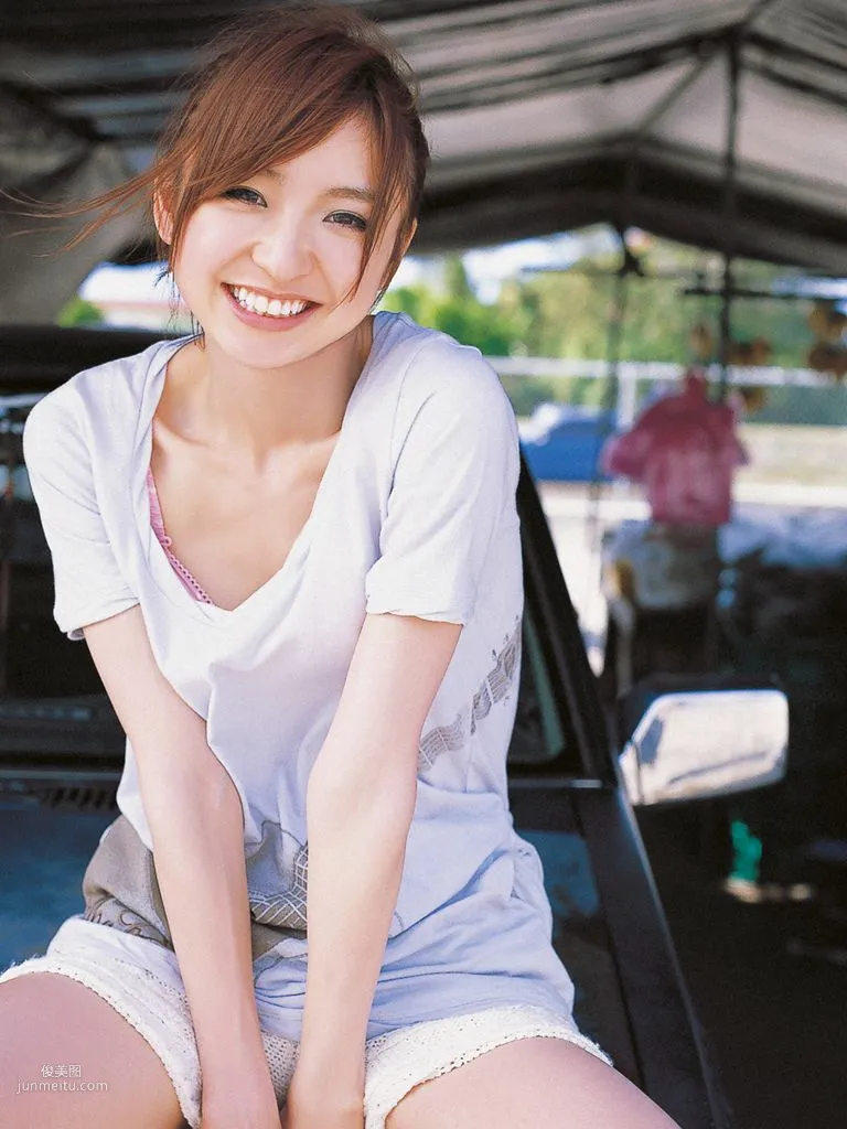 [Wanibooks] NO.51 Mariko Shinoda 篠田麻里子 写真集2