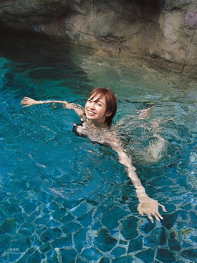 [Wanibooks] NO.51 Mariko Shinoda 篠田麻裡子 寫真集 14