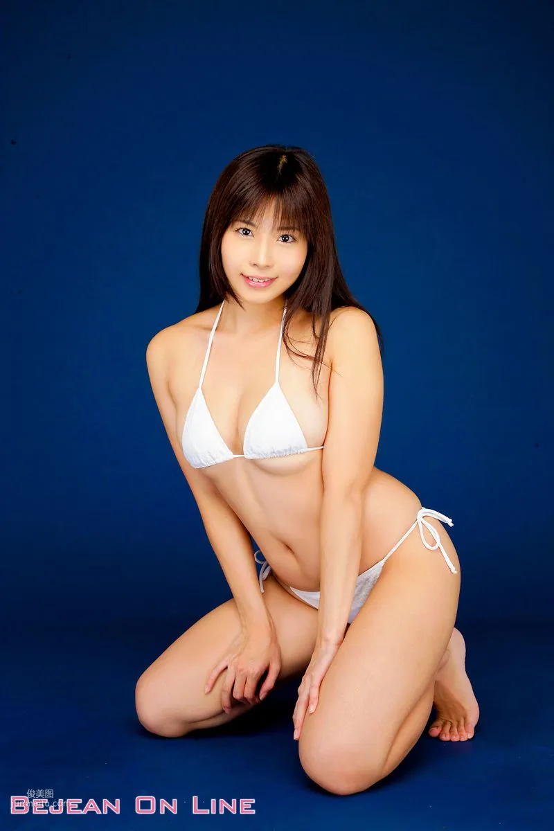 白娘隊 Mikuru Uchino 内野未來 [Bejean On Line] 寫真集 35