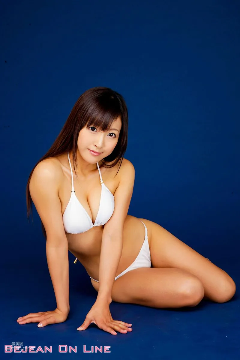 白娘隊 Megumi Fukunaga 福永愛美 [Bejean On Line] 寫真集 16