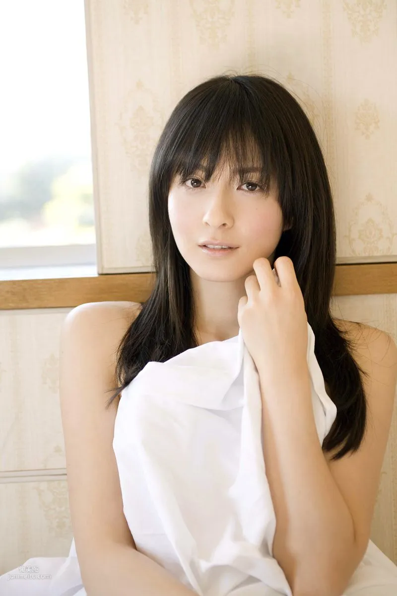 [Wanibooks] NO.58 Matsuki Rina 松木裡菜 寫真集 128