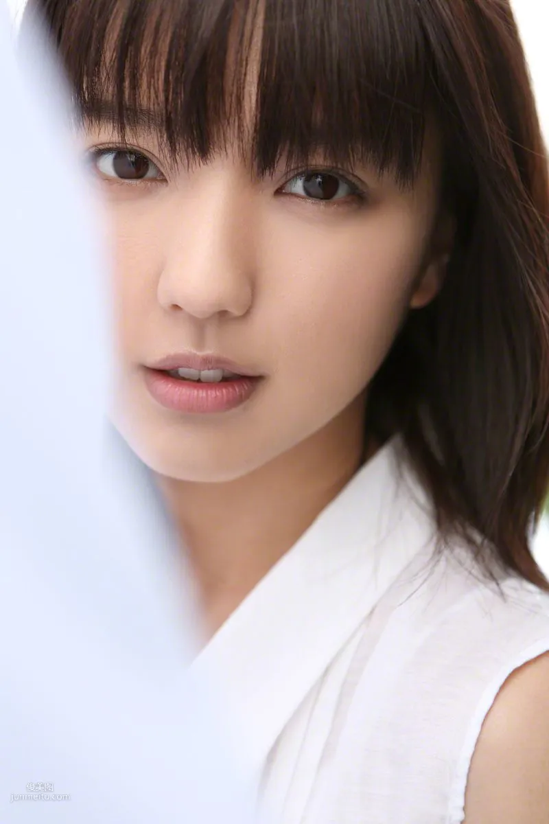 [Wanibooks] NO.131 Erina Mano 真野恵裡菜 寫真集 24