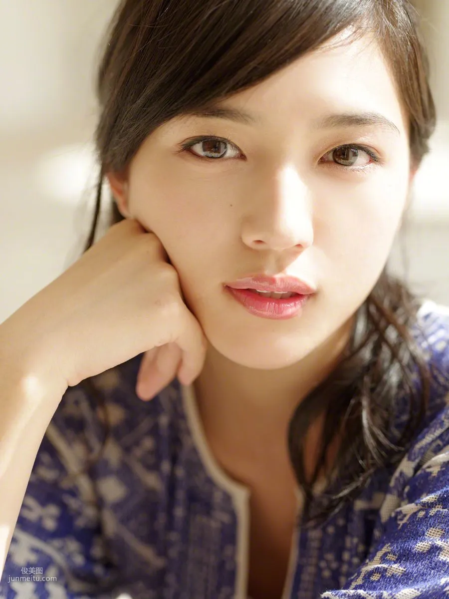 [Wanibooks] NO.132 Haruna Kawaguchi 川口春奈 寫真集 19