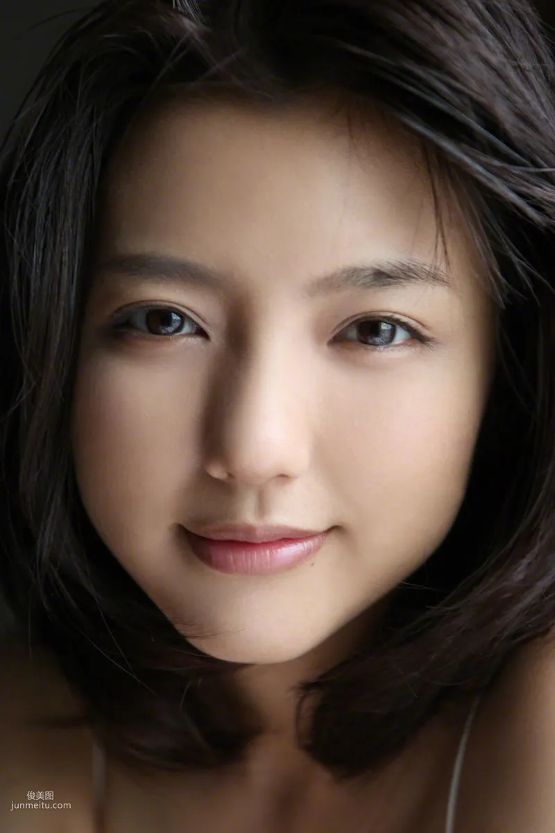 [Wanibooks] NO.131 Erina Mano 真野恵裡菜 寫真集 83