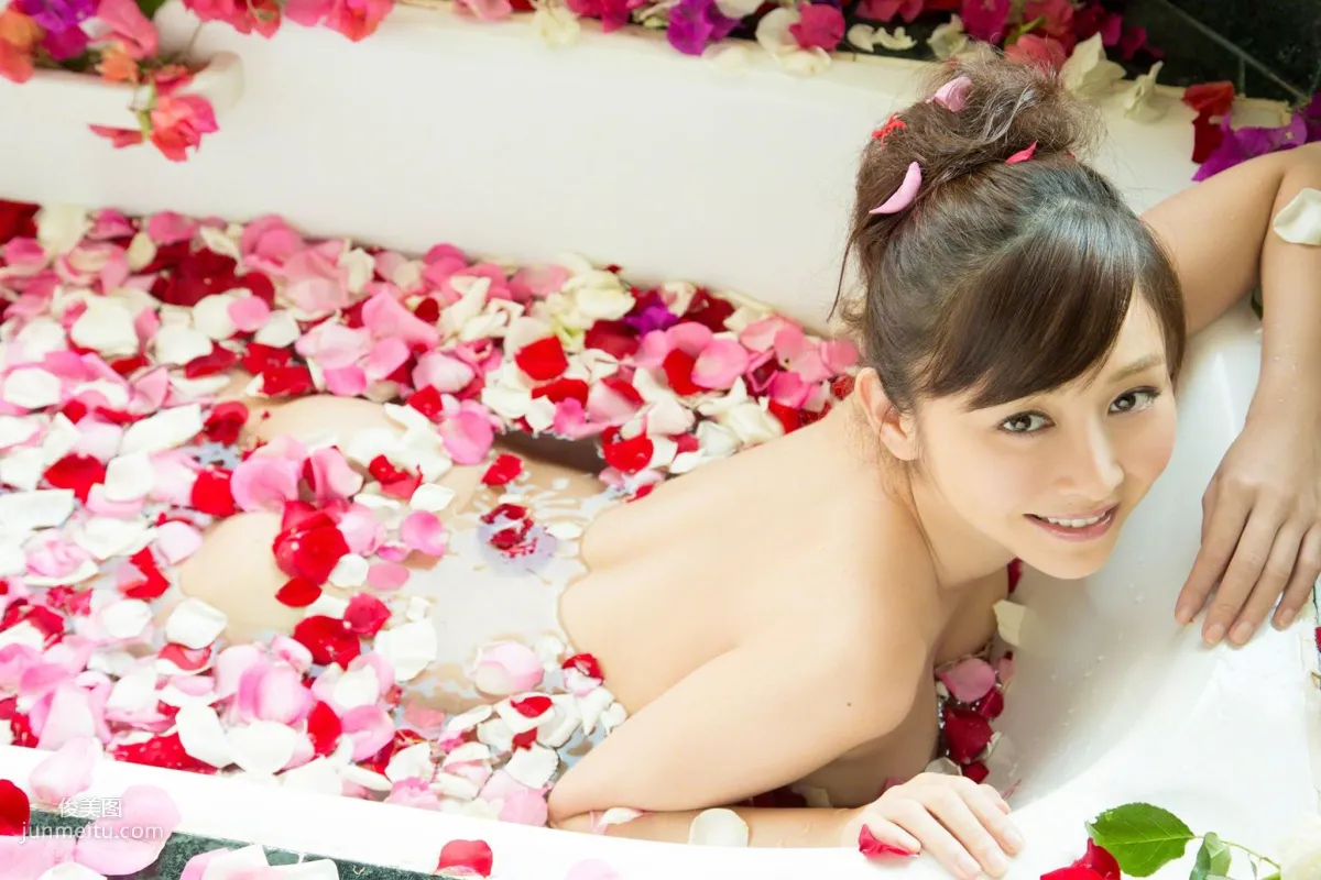 [Wanibooks] NO.128 Anri Sugihara 杉原杏璃 寫真集 185