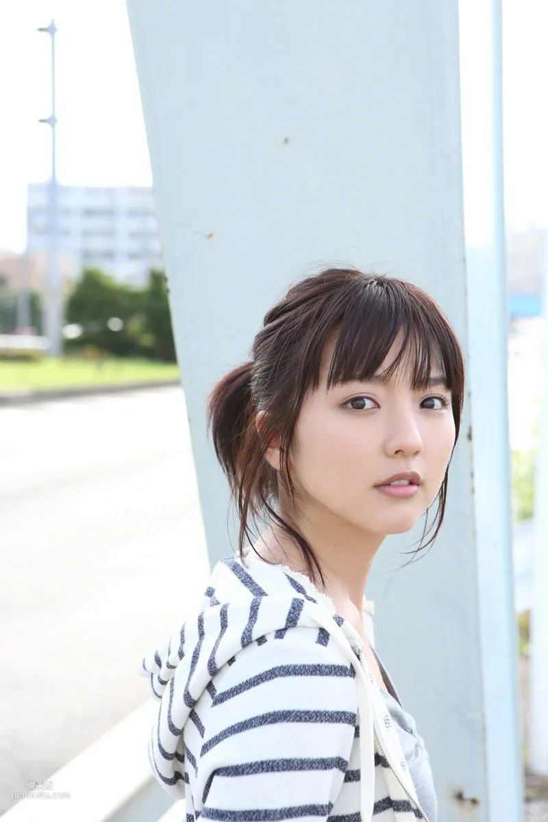[Wanibooks] NO.131 Erina Mano 真野恵裡菜 寫真集 44