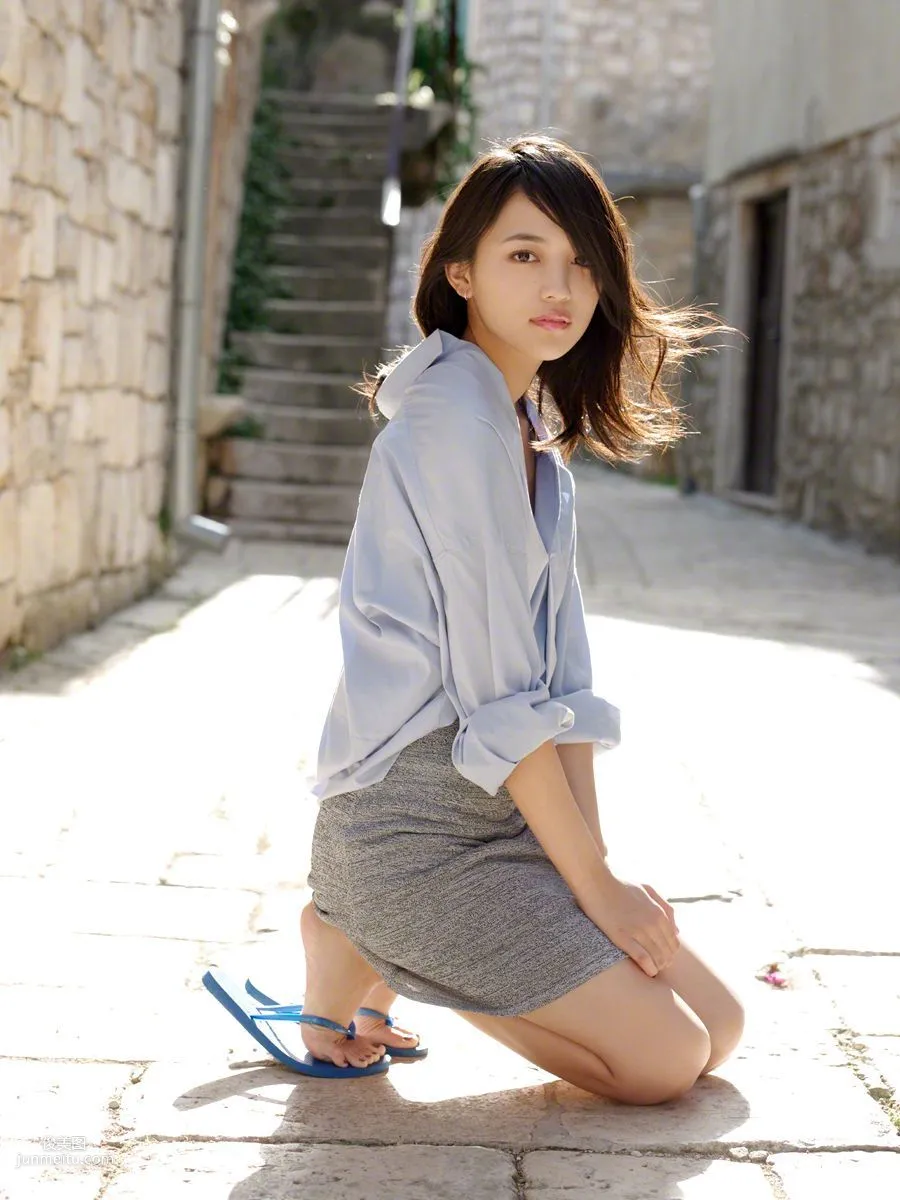 [Wanibooks] NO.132 Haruna Kawaguchi 川口春奈 寫真集 23