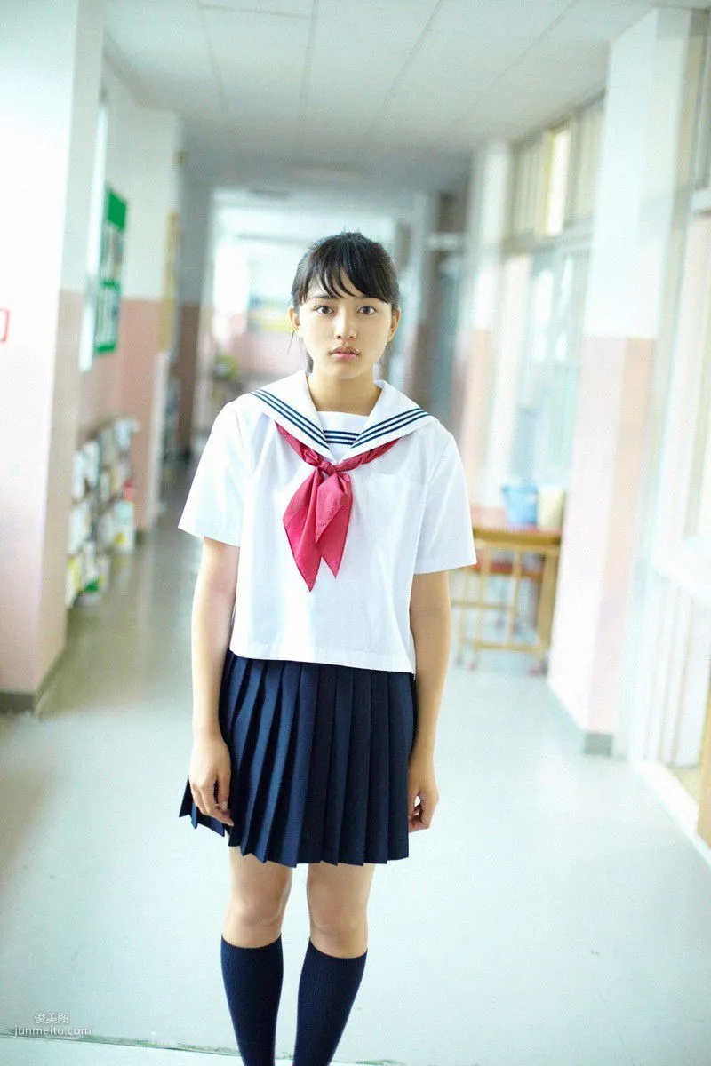 [Wanibooks] NO.100 Haruna Kawaguchi 川口春奈 寫真集 65
