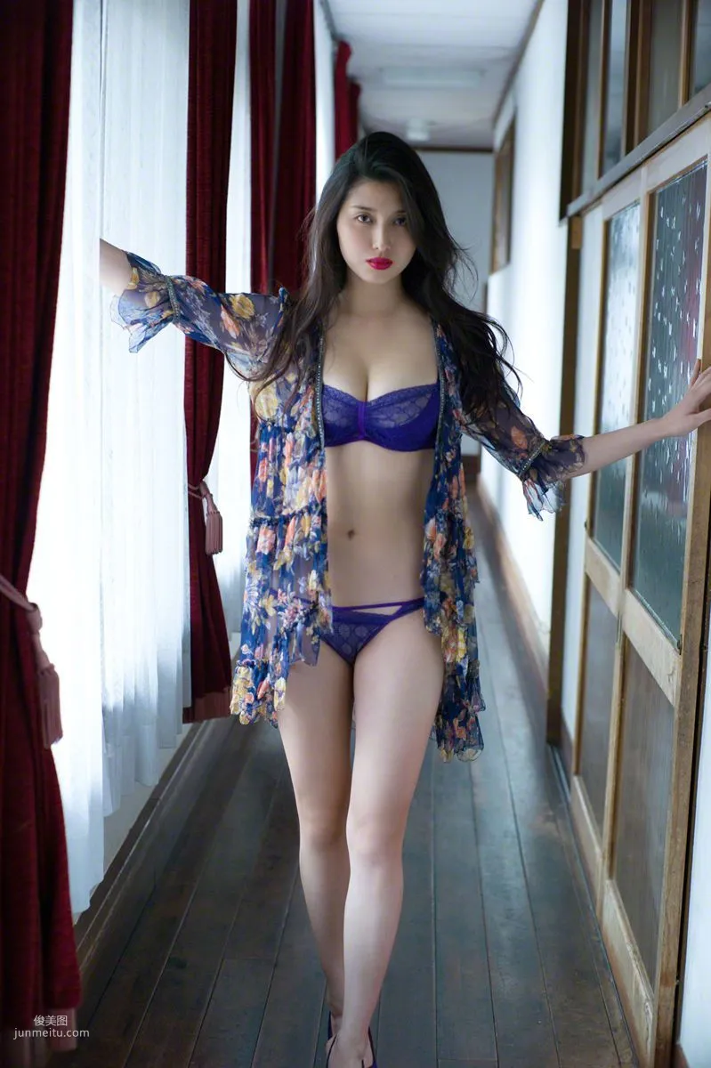[Wanibooks] NO.124 Manami Hashimoto 橋本愛實/橋本マナミ 寫真集 70
