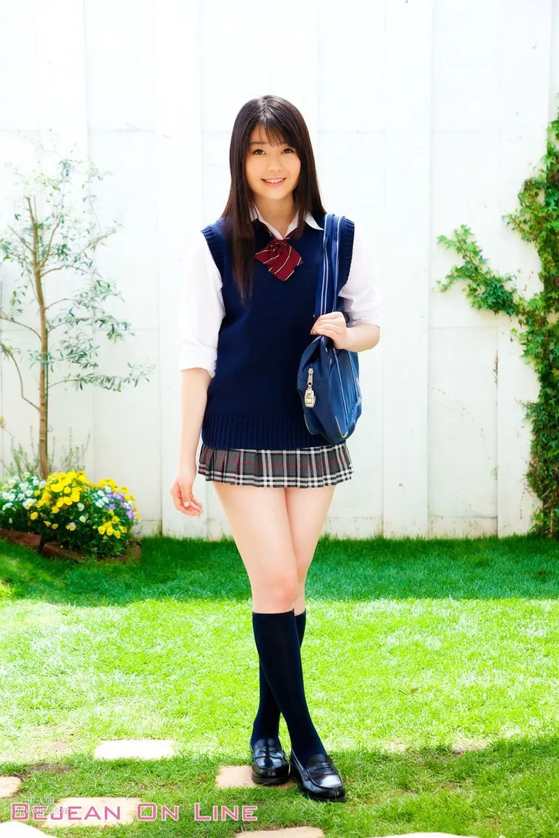 私立Bejean女学館 Ami Tomite 冨手麻妙 [Bejean On Line] 写真集2